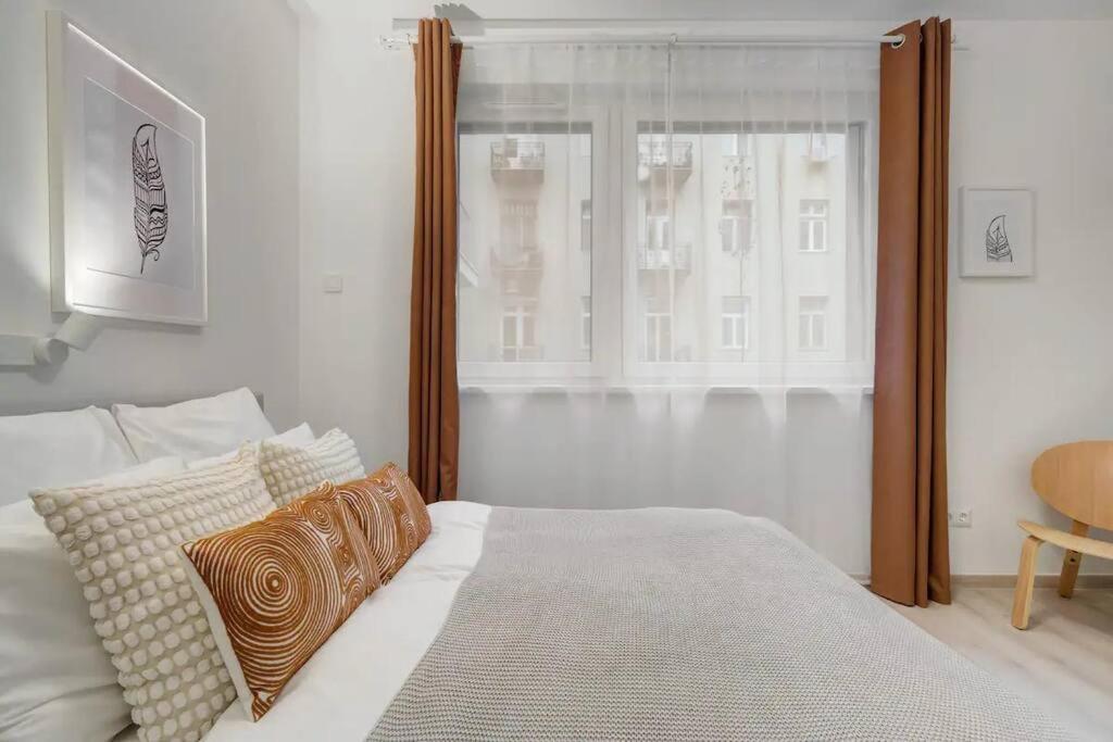 ブダペストTerrace Vista-Modern 2Br Retreatアパートメント エクステリア 写真